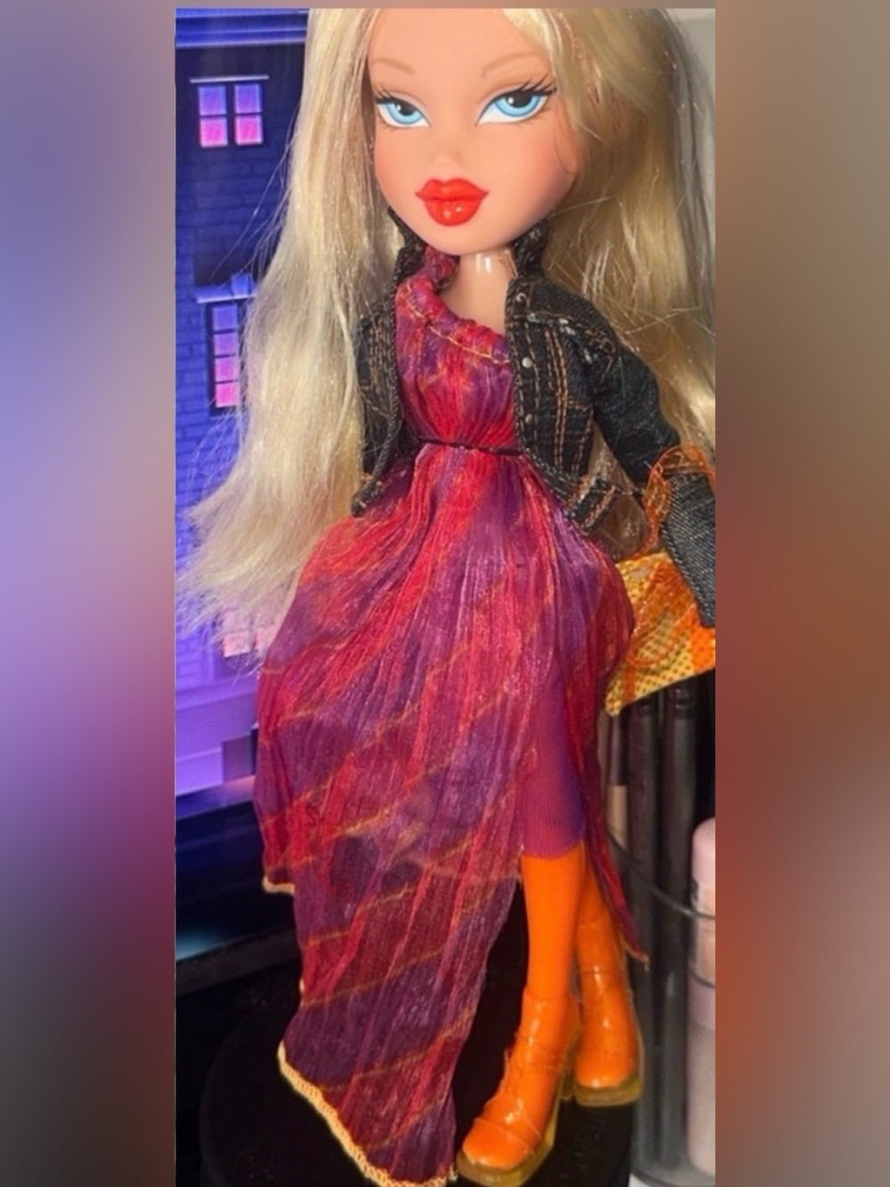 Bratz Orange Cloe Doll with TWO OUTFITS